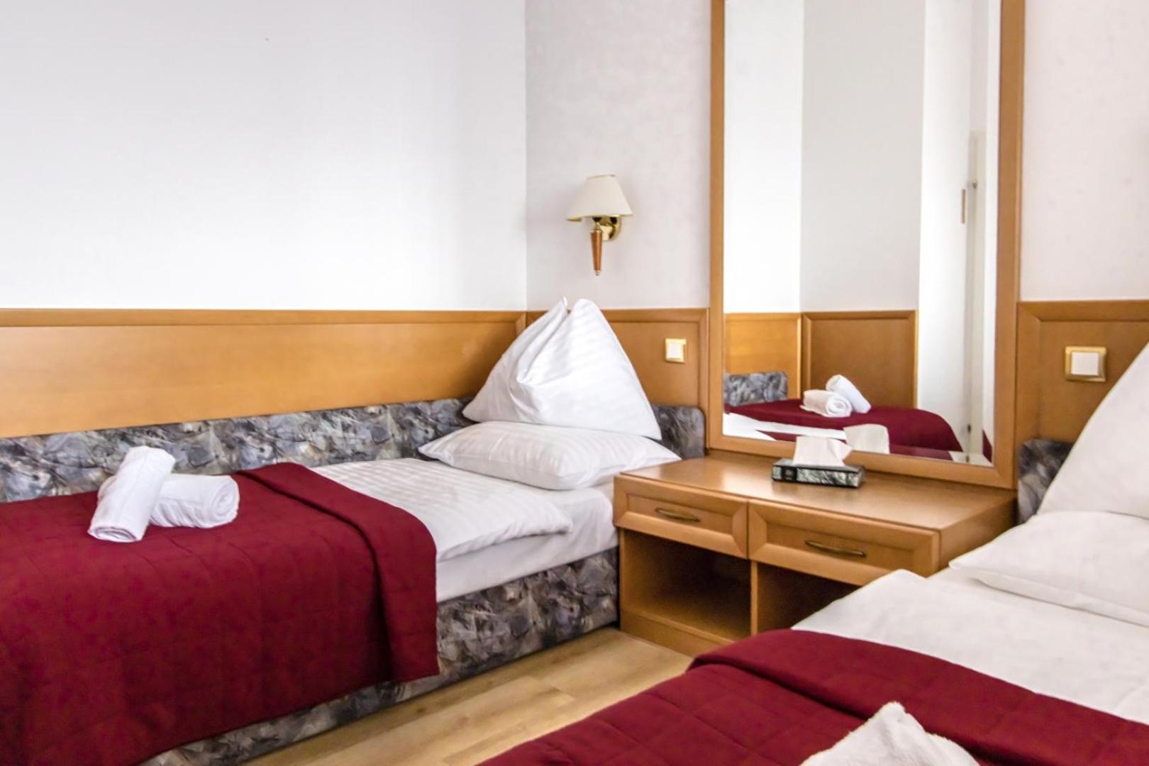 Corvinus - Newly Renovated 4* Viena